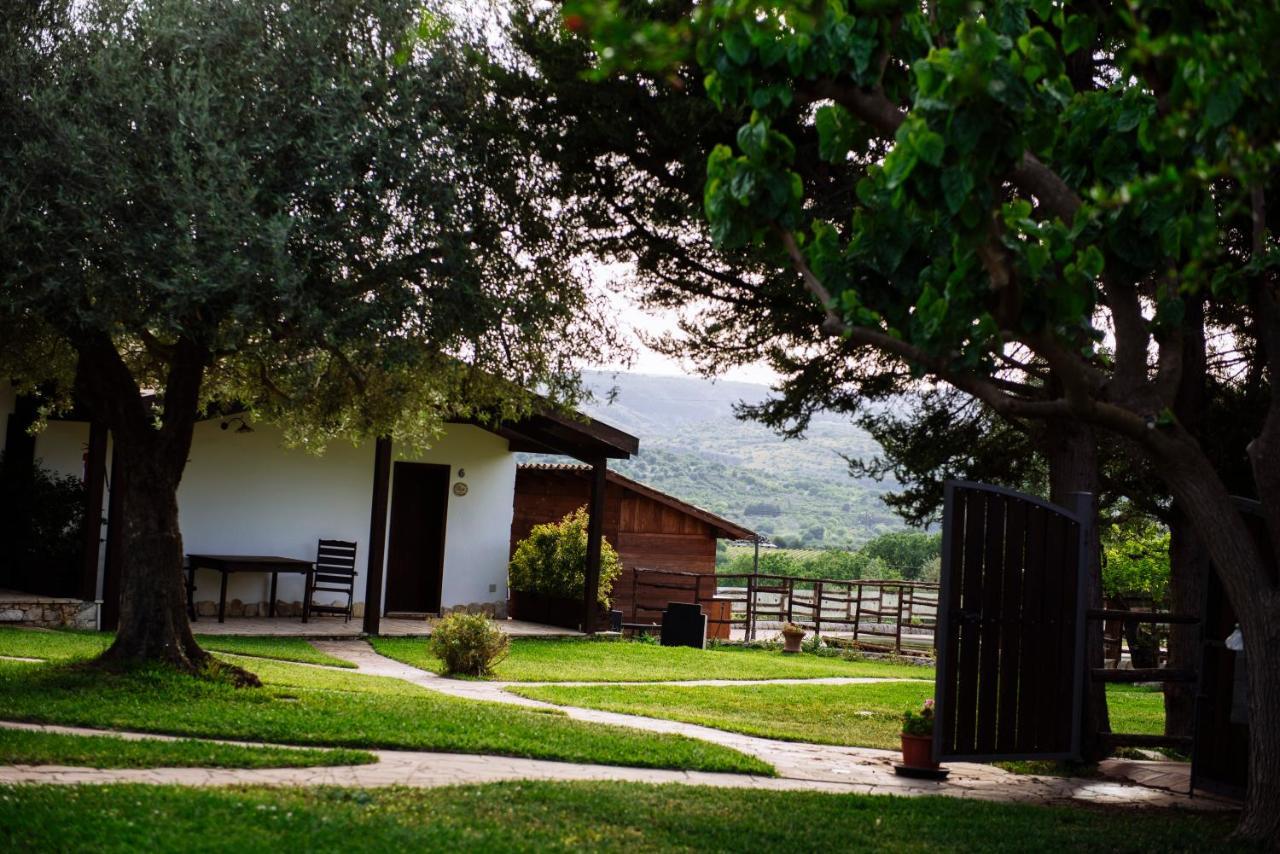 Pantalica Ranch Agriturismo Siciliano Sortino Exterior foto
